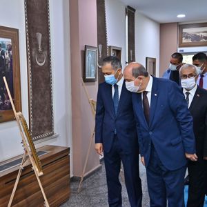 Kuzey Kıbrıs Türk Cumhuriyeti Cumhurbaşkanı Sn. Ersin TATAR ve eşi Sn. Sibel TATAR Hanımefendi, 20 Temmuz Barış ve Özgürlük Bayramı'nın 47. yıldönümü etkinlikleri vesilesiyle Kıbrıs gazilerimizle bir araya geldi.  - fotoğraf 6