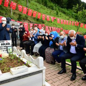 Şehit Eren Bülbül Dualarla Anıldı. - fotoğraf 1