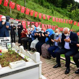 Şehit Eren Bülbül Dualarla Anıldı. - fotoğraf 8