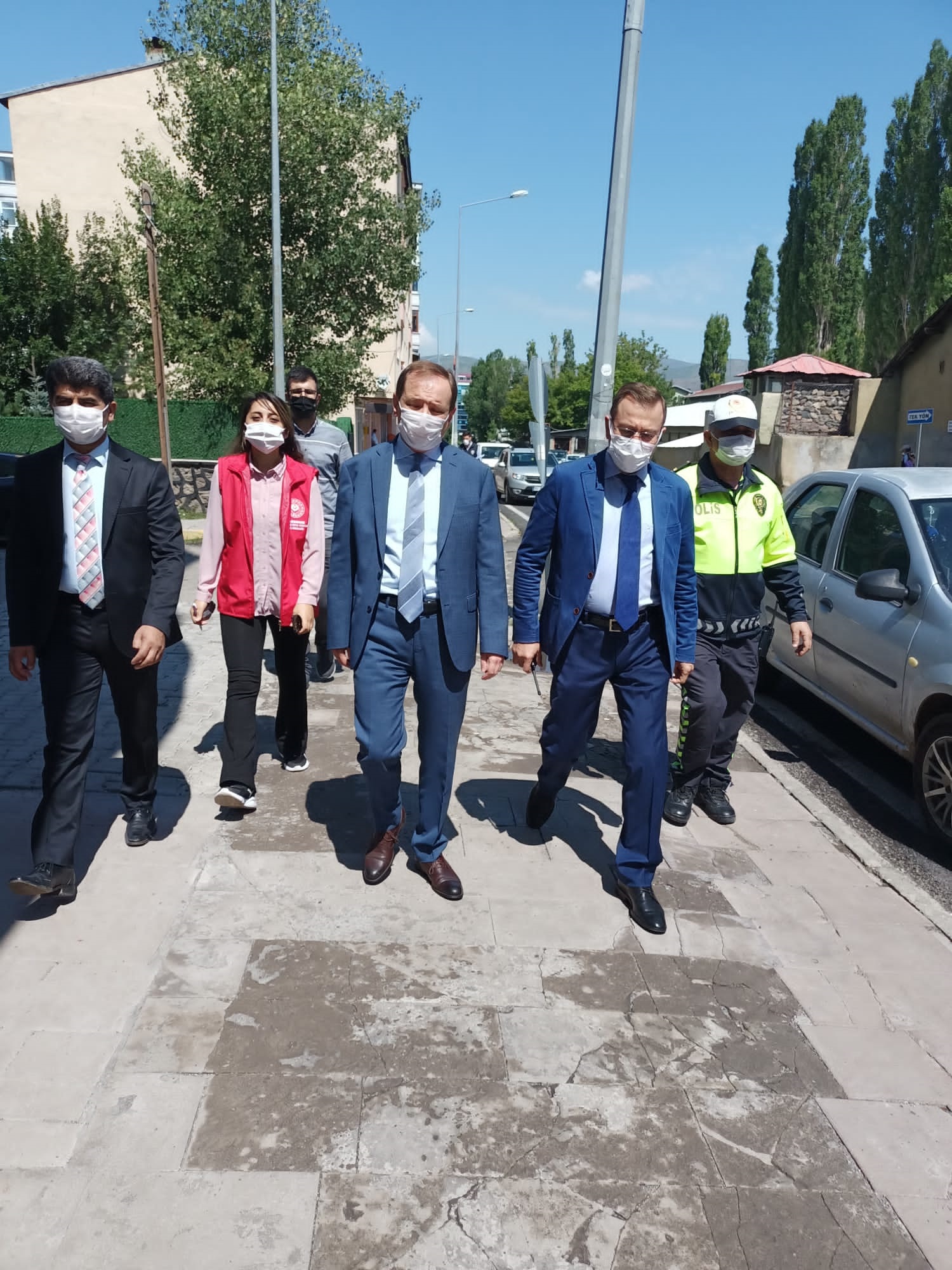 Sayin Valimiz Cem GUMRUKCU nun Onculugunde COVID-19 Pandemisi Dinamik Denetim Saha Calismasi Yapildi