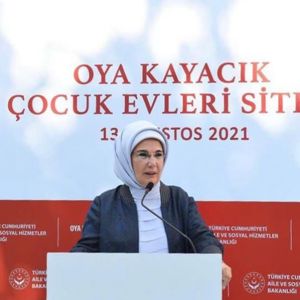 Emine Erdoğan Kasımpaşa Oya Kayacık Çocuk Evleri Sitesi'nin açılışına katıldı: "Hiçbir çocuğu yalnız bırakmamak temel vazifemizdir” - fotoğraf 2