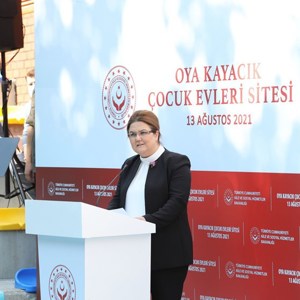 Emine Erdoğan Kasımpaşa Oya Kayacık Çocuk Evleri Sitesi'nin açılışına katıldı: "Hiçbir çocuğu yalnız bırakmamak temel vazifemizdir” - fotoğraf 3