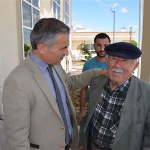 İl Müdürümüz Mahmut ÖZDEMİR, Zile Huzurevi Yaşlı Bakım ve Rehabilitasyon Merkezi Müdürlüğümüzü Ziyaret Etti - fotoğraf 2