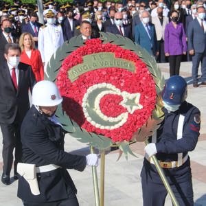 Türk tarihinin şanlı zaferlerinden 30 Ağustos Zafer Bayramı'nın 99. yıldönümü ilimizde Muğla Valiliğimizce düzenlenen törenle kutlandı. - fotoğraf 2