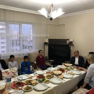 Gaziantep Valisi Sayın Davut GÜL, Çocuklarla Birlikte İftar Yaptı - fotoğraf 2