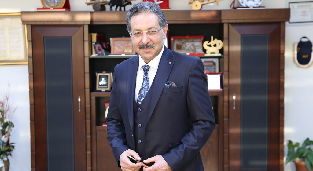 Aile ve Sosyal Hizmetler İl Müdürümüz Ramazan Baykara, 06 Eylül Pazartesi günü ilk ders zilinin çalacağı 2021/2022 Eğitim ve Öğretim yılı dolayısıyla bir kutlama mesajı yayınladı.