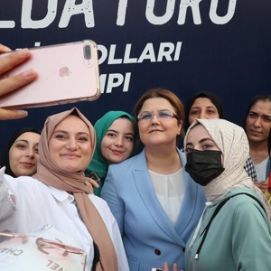 Aile ve Sosyal Hizmetler Bakanımız Derya Yanık Eğitim ve Motivasyon Kampında Gençlerle Bir Araya Geldi - fotoğraf 3
