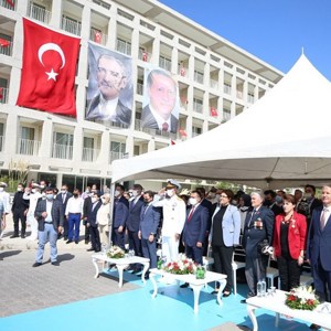 Bakanımız Yanık Türkiye’de İlk Olan Çanakkale Şehit Yakınları ve Gazievi'ni Hizmete Açtı - fotoğraf 1