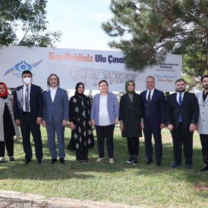 Aile Ve Sosyal Hizmetler Bakanımız Derya Yanık, Sultangazi'de Huzurevi Sakinleriyle Bir Araya Geldi - fotoğraf 2