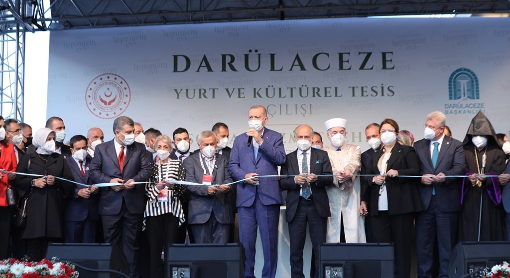 Cumhurbaşkanı Recep Tayyip ERDOĞAN ile Aile ve Sosyal Hizmetler Bakanı Derya YANIK, Darülaceze Yurt ve Kültürel Tesis Açılışı ve Darülaceze Sosyal Hizmet Şehri Tanıtım Töreni’ne Katıldı