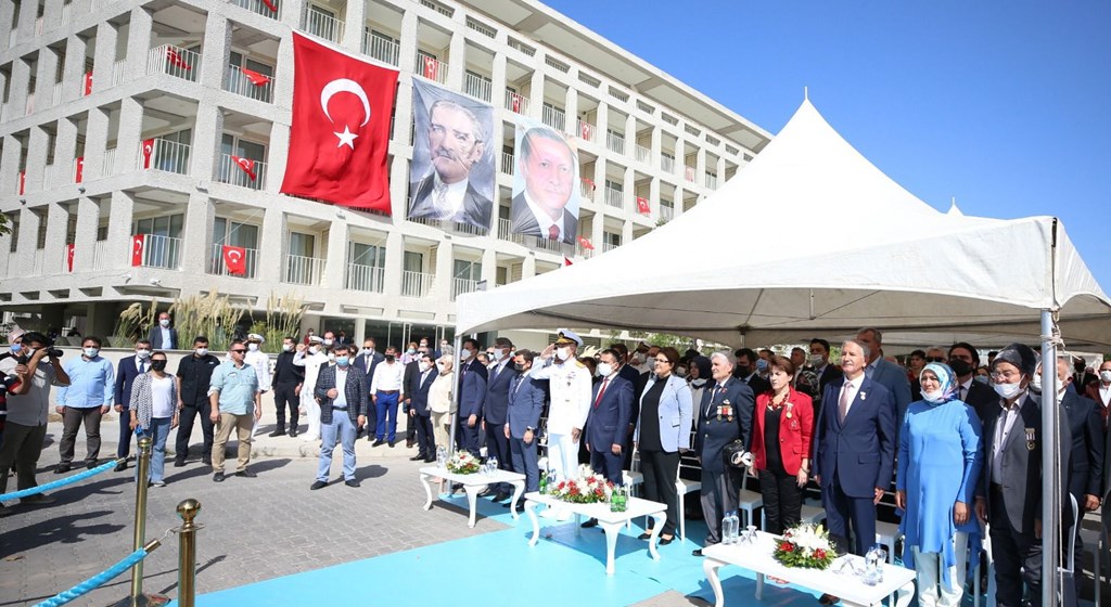 Bakanımız Yanık Türkiye’de İlk Olan Çanakkale Şehit Yakınları ve Gazievi'ni Hizmete Açtı