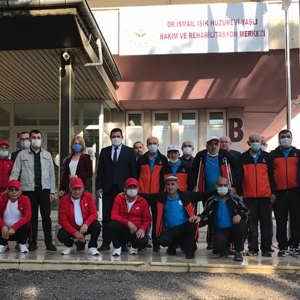 Müdürlüğümüze Bağlı Dr. İsmail Işık Huzurevi Yaşlı Bakım ve Rehabilitasyon Merkezi Müdürlüğü Bocce Ligi'nde Finale Çıktı - fotoğraf 3