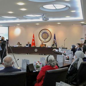 Emine Erdoğan Hanımefendi Ve Bakanımız Derya Yanık, “Küresel Krizler: Pandemi, Yaşlılar Ve Dayanışma” Konferansında Yaşlılarla Bir Araya Geldi - fotoğraf 4