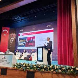 3. Uluslararası Afet ve Dirençlilik Kongresi’nde Konuşan Engelli ve Yaşlı Hizmetleri Genel Müdürü Uzm. Dr. Orhan KOÇ: Erişilebilirlik Kavramı Acil, Afet ve Panik Anlarındaki Süreçleri Dikkate Alacak Şekilde En Baştan Tasarlanmalıdır  - fotoğraf 2