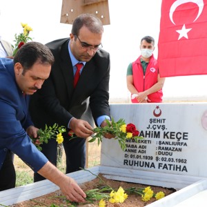 Şehidimizin Kabrini Ziyaret Ettik  - fotoğraf 2