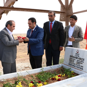 Şehidimizin Kabrini Ziyaret Ettik  - fotoğraf 3