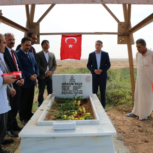 Şehidimizin Kabrini Ziyaret Ettik  - fotoğraf 4