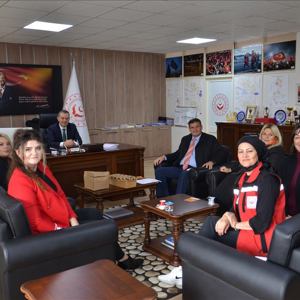 Emeğimiz Kazanıyor Kadın Girişimi ve İşletme Kooperatifi Yöneticilerinden İl Müdürü Bilgin ÖZBAŞ’a ziyaret - fotoğraf 1