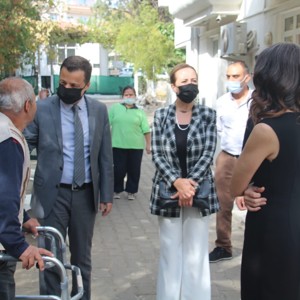 İl Müdürümüz Osman Toprakçı Muğla Abide Hasan Nuri Öncüer Huzurevini ziyaret etti. - fotoğraf 1