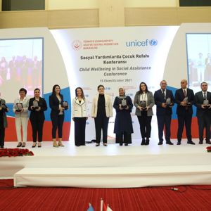Bakanımız Derya Yanık: “Sosyal yardım başvuruları, bugün itibarıyla e-Devlet'ten yapılabilecek” - fotoğraf 3