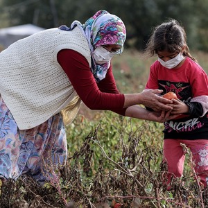 Türk Kadınlarının Ürettiği Ev Salçaları Avrupa Pazarında İlgi Görüyor - fotoğraf 6