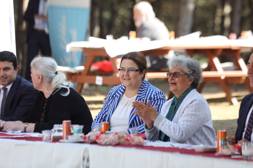 Bakanımız Derya YANIK: “2023 Yıl Sonuna Kadar Toplamda 2 Bin 320 Kapasiteli 23 Huzurevini Hizmete Açacağız”