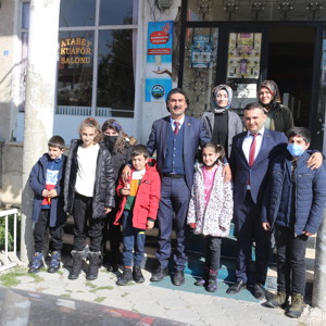 CUR KARDEŞLERDEN TAŞLIÇAY KAYMAKAMI İLE BELEDİYE BAŞKANINA ZİYARET  - fotoğraf 1