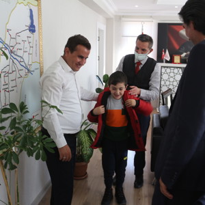 CUR KARDEŞLERDEN TAŞLIÇAY KAYMAKAMI İLE BELEDİYE BAŞKANINA ZİYARET  - fotoğraf 4