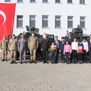 CUR KARDEŞLERDEN TAŞLIÇAY KAYMAKAMI İLE BELEDİYE BAŞKANINA ZİYARET  - fotoğraf 3