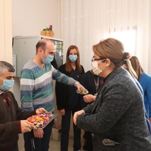 Bakanımız Derya Yanık, Gaziantep’te Yetim Konutları'nın Kura Törenine Katıldı - fotoğraf 7