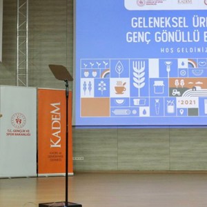 Aile ve Sosyal Hizmetler Bakanımız Sayın Derya Yanık, KADEM Geleneksel Üretimin Genç Gönüllü Elçileri Projesi Kapanış Törenine Katıldı - fotoğraf 2