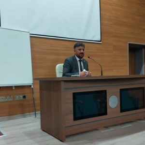 Kadına Yönelik Şiddetle Mücadelede 2022-2025 Yıllarını kapsayacak İl Eylem Planını hazırlamak amacıyla düzenlenen Çalıştay Valimiz Sayın İbrahim Akın başkanlığında yapıldı. - fotoğraf 5