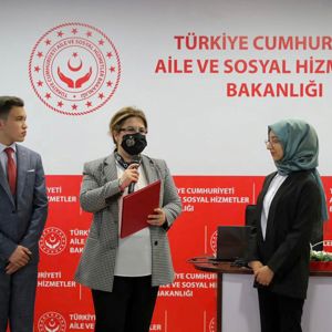 Bakanımız Derya Yanık "22. Ulusal Çocuk Forumu” Kapanış Toplantısına Katıldı - fotoğraf 1