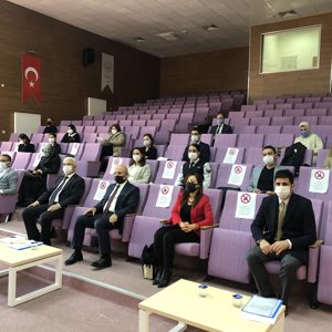 2021-2025 dönemi Afyonkarahisar Kadına Yönelik Şiddetle Mücadele İl Eylem Planı Çalıştayı, İl Müdürlüğümüz konferans salonunda açılış konuşmalarının ardından başlamıştır. - fotoğraf 2