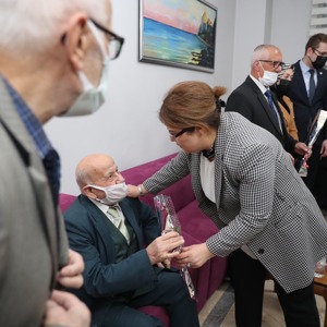 Bakanımız Derya Yanık Karabük'te Ziyaretlerde Bulundu - fotoğraf 11