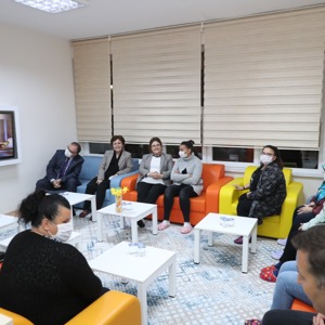 Bakanımız Derya Yanık Karabük'te Ziyaretlerde Bulundu - fotoğraf 22