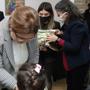 Bakanımız Derya Yanık Karabük'te Ziyaretlerde Bulundu - fotoğraf 1