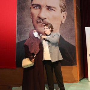 Bakanımız Derya Yanık Karabük'te Ziyaretlerde Bulundu - fotoğraf 9