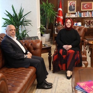 Bakan Selçuk, 2019 Dönemi Kamu Kesimi Toplu İş Sözleşmesi Görüşmeleri Kapsamında Hak-İş Heyetini Kabul Etti - fotoğraf 2
