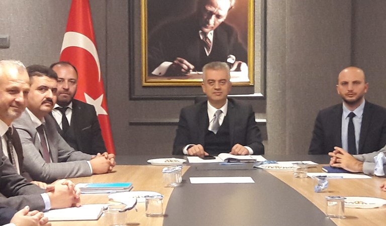 Kuruluş müdürleri ile aylık planlama ve koordinasyon toplantısı Osmancık Kaymakamlık toplantı salonunda gerçekleştirildi.