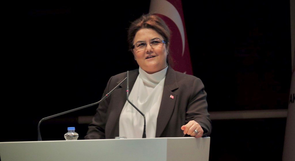 Bakanımız Derya Yanık, Kuruluştan Bugüne İl Kadın Kolları Başkanları Vefa Programı'na Katıldı