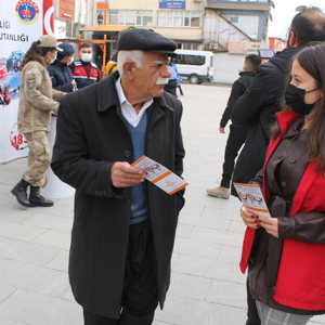 Hakkâri’de Kadına Şiddete “Birlikte Dur Diyelim" standı açıldı - fotoğraf 11