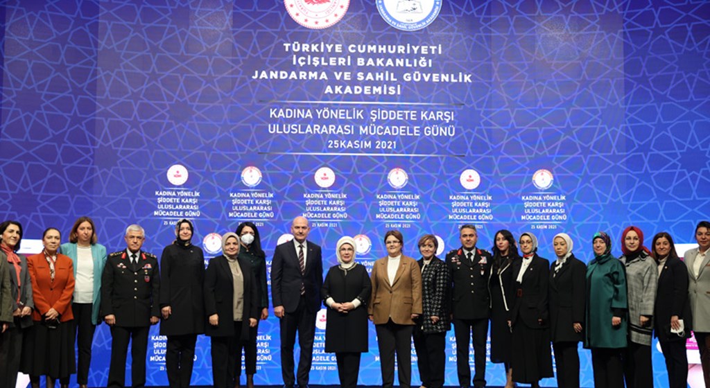 Emine Erdoğan Hanımefendi ve Bakanımız Derya Yanık "Kadına Yönelik Şiddete Karşı Uluslararası Mücadele Günü Paneli"ne katıldı