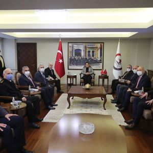 Bakanımız Derya Yanık Samsun’da Ziyaretlerde Bulundu - fotoğraf 2