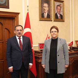 Bakanımız Derya Yanık Samsun’da Ziyaretlerde Bulundu - fotoğraf 4