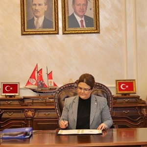 Bakanımız Derya Yanık Samsun’da Ziyaretlerde Bulundu - fotoğraf 1