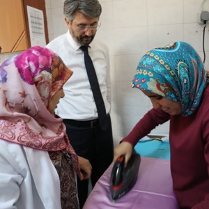 Engelli ve Yaşlı Hizmetleri Genel Müdürü Uzm. Dr. Orhan KOÇ Yenimahalle Görme Engelliler Rehabilitasyon Merkezinde İncelemelerde Bulundu - fotoğraf 5