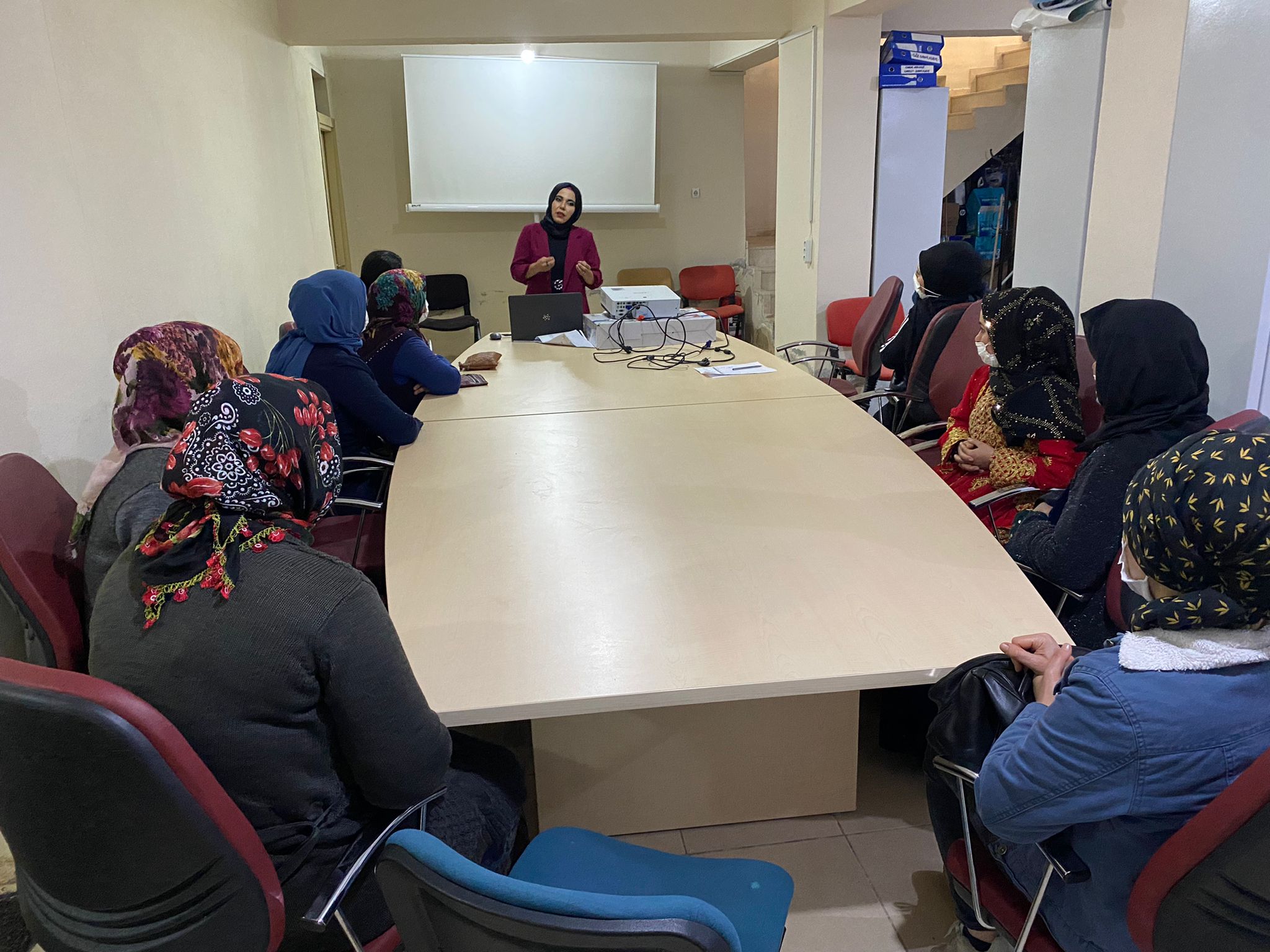 Kırıkhan Sosyal Hizmet Merkezi Müdürlüğü tarafından “Bilinçli Medya Kullanımı ve Çocuk Gelişimi” konulu seminer verildi.