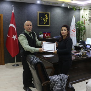 PSİKOSOSYAL DESTEK EKİBİMİZE SERTİFİKA TAKDİM EDİLDİ - fotoğraf 1