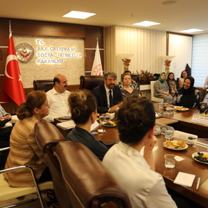 Engelli ve Yaşlı Hizmetleri Genel Müdürlüğünde Duchenne Musküler Distrofi (DMD) Toplantısı Gerçekleştirildi  - fotoğraf 2